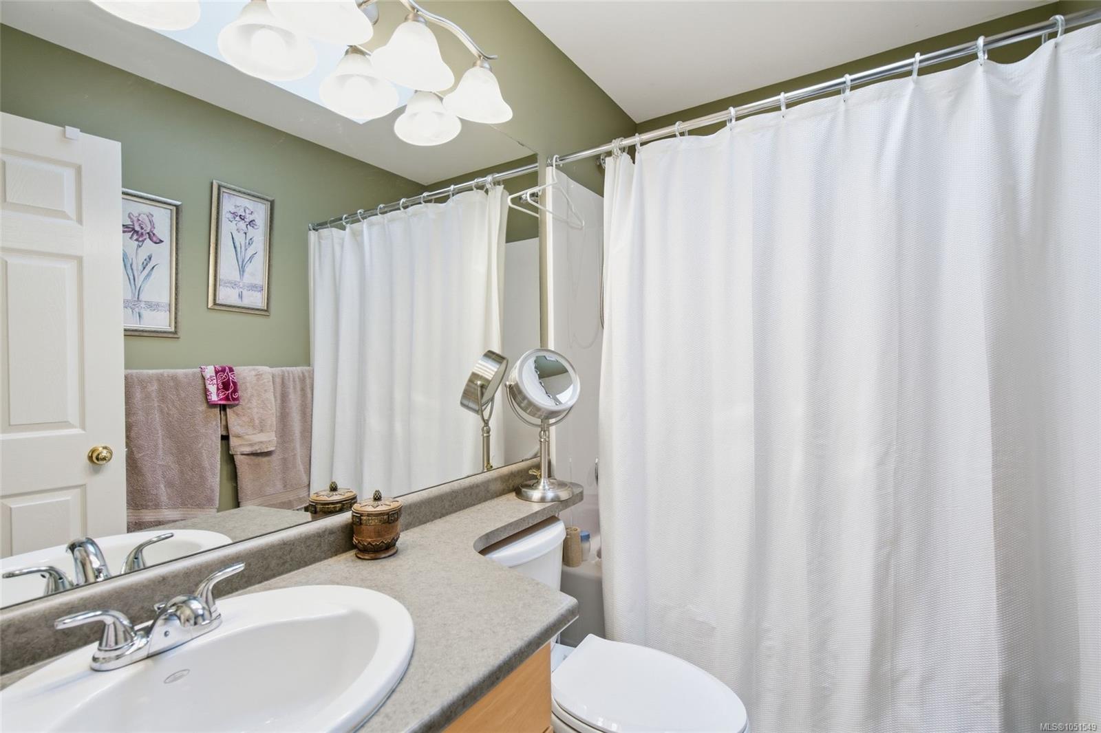 3948 Valewood Dr — listing photo 11 of 28