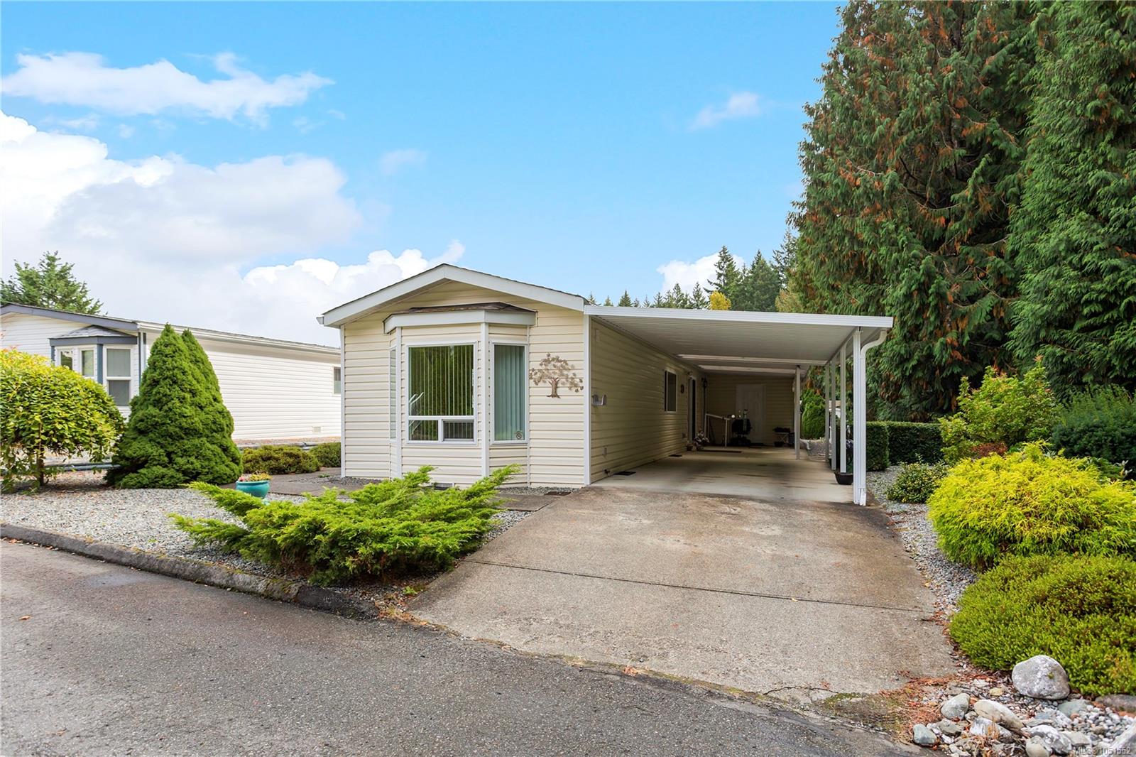 39-1048 Murchie Way — listing photo 2 of 20