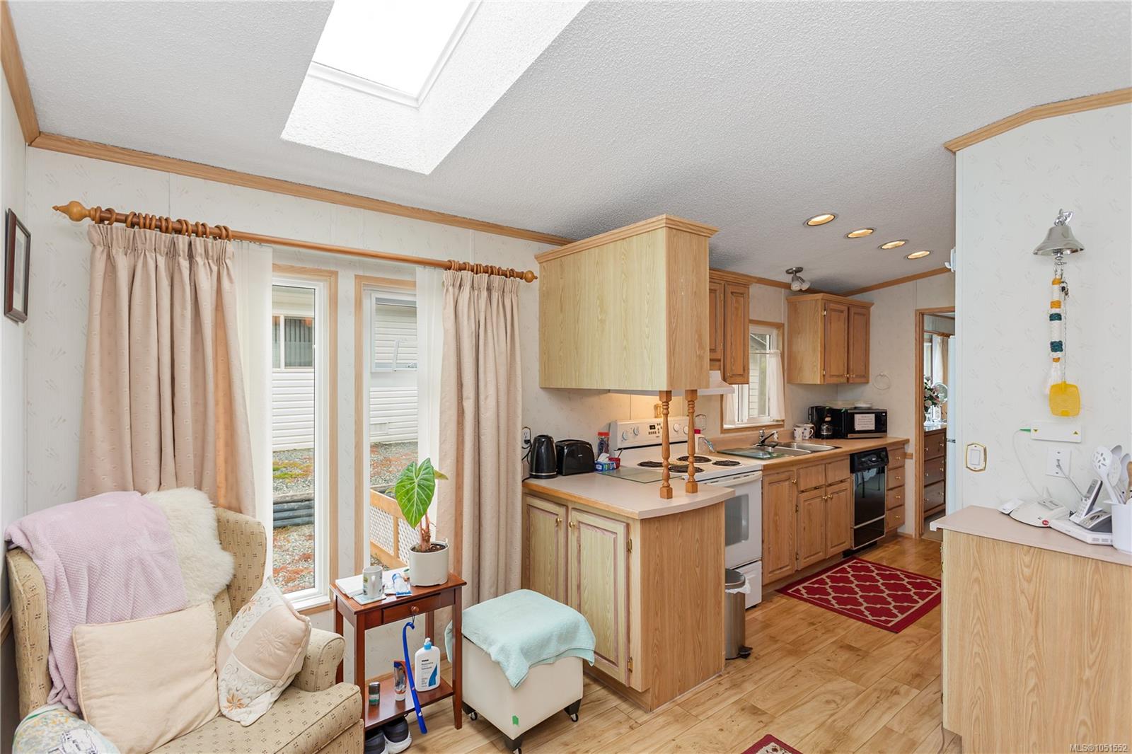 39-1048 Murchie Way — listing photo 6 of 20