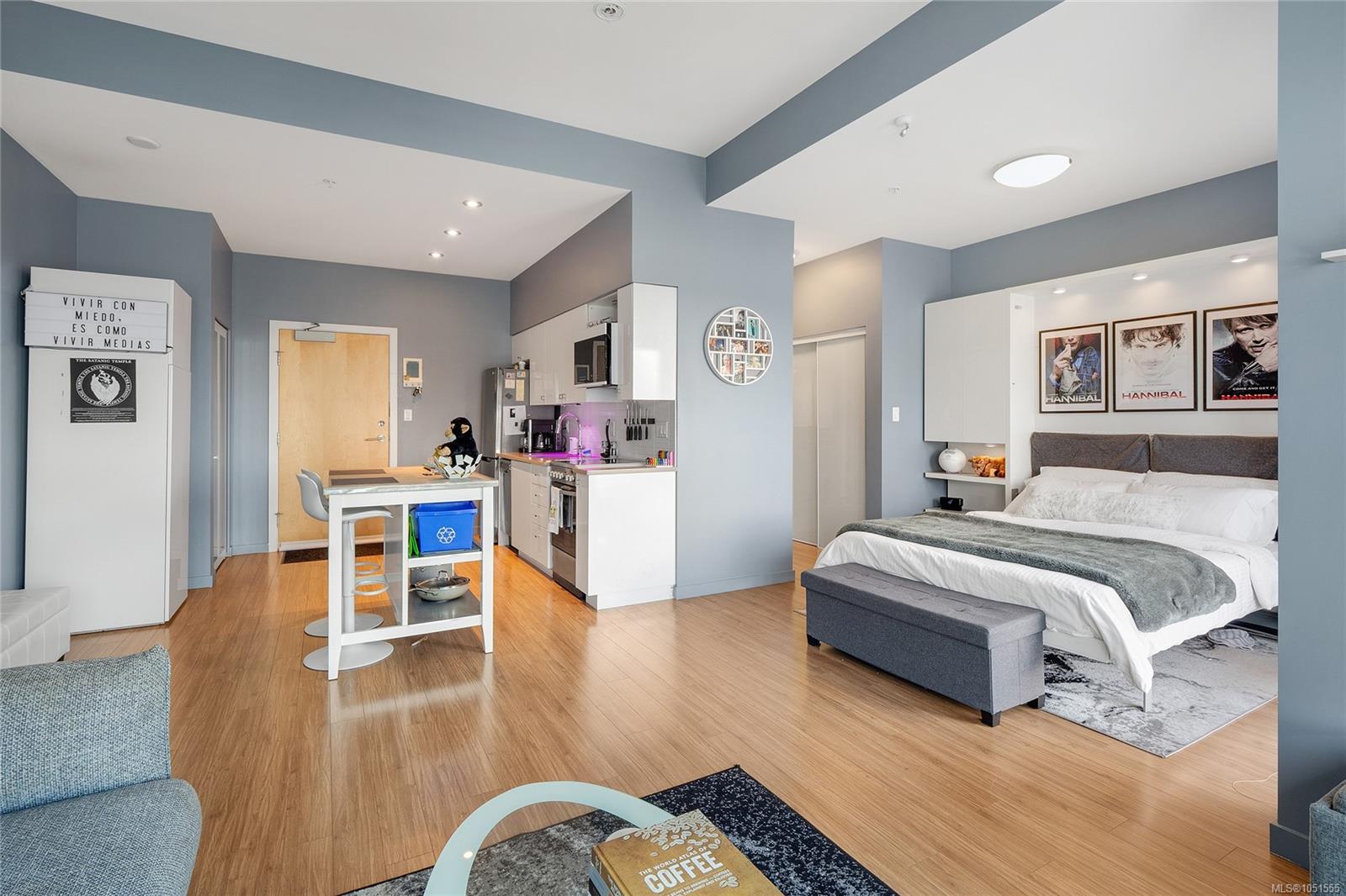 403-785 Tyee Rd — listing photo 9 of 16