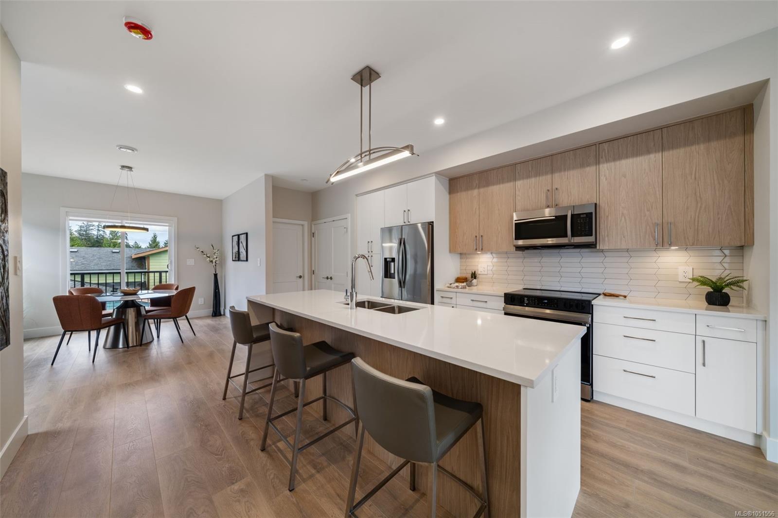 1210 Arcadiawood Crt — listing photo 5 of 52