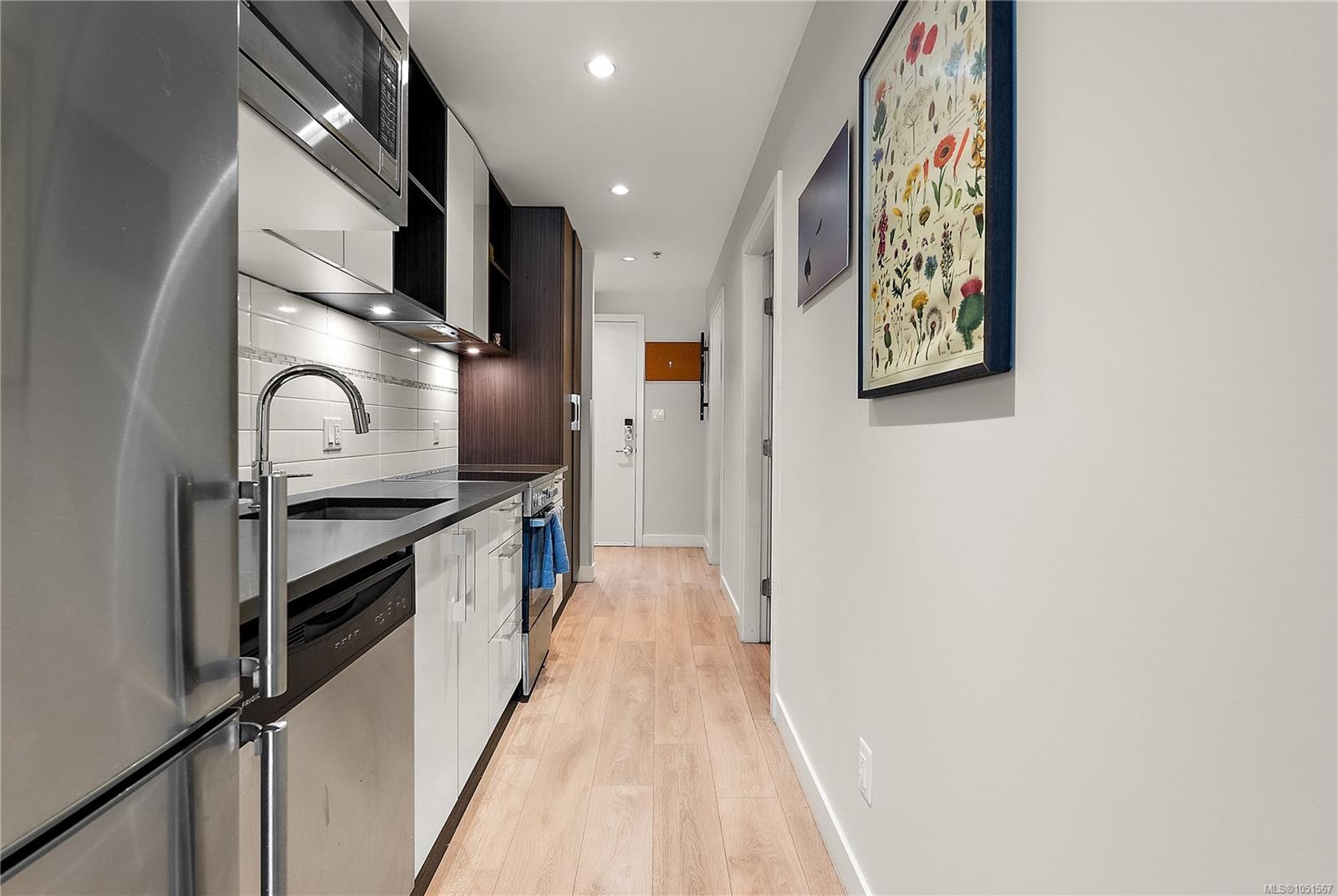 202-613 Herald St — listing photo 13 of 26
