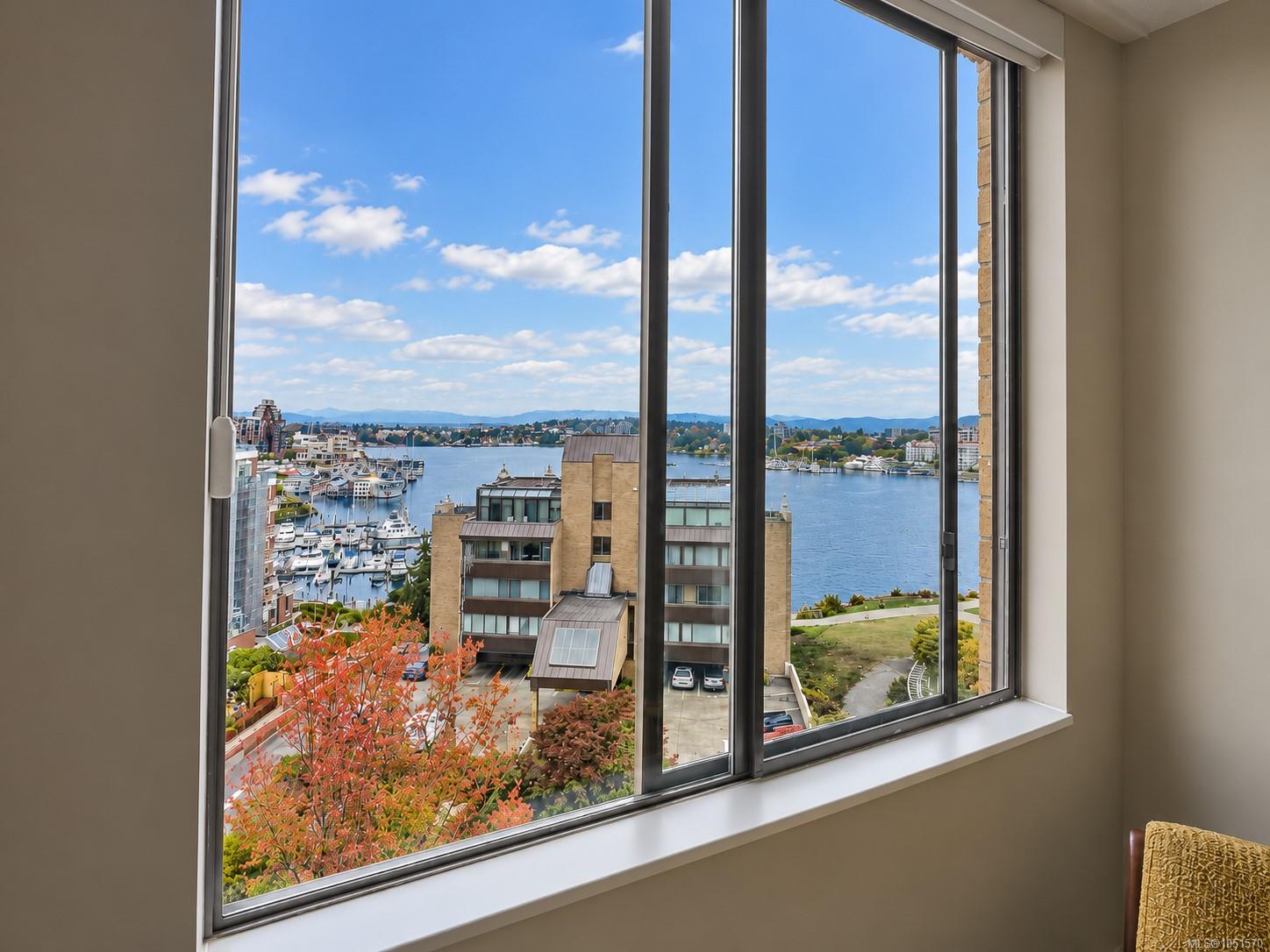 704-225 Belleville St — listing photo 6 of 56