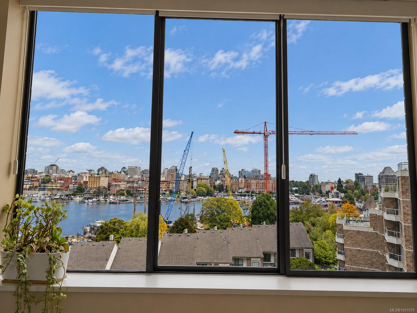704-225 Belleville St — listing photo 7 of 56