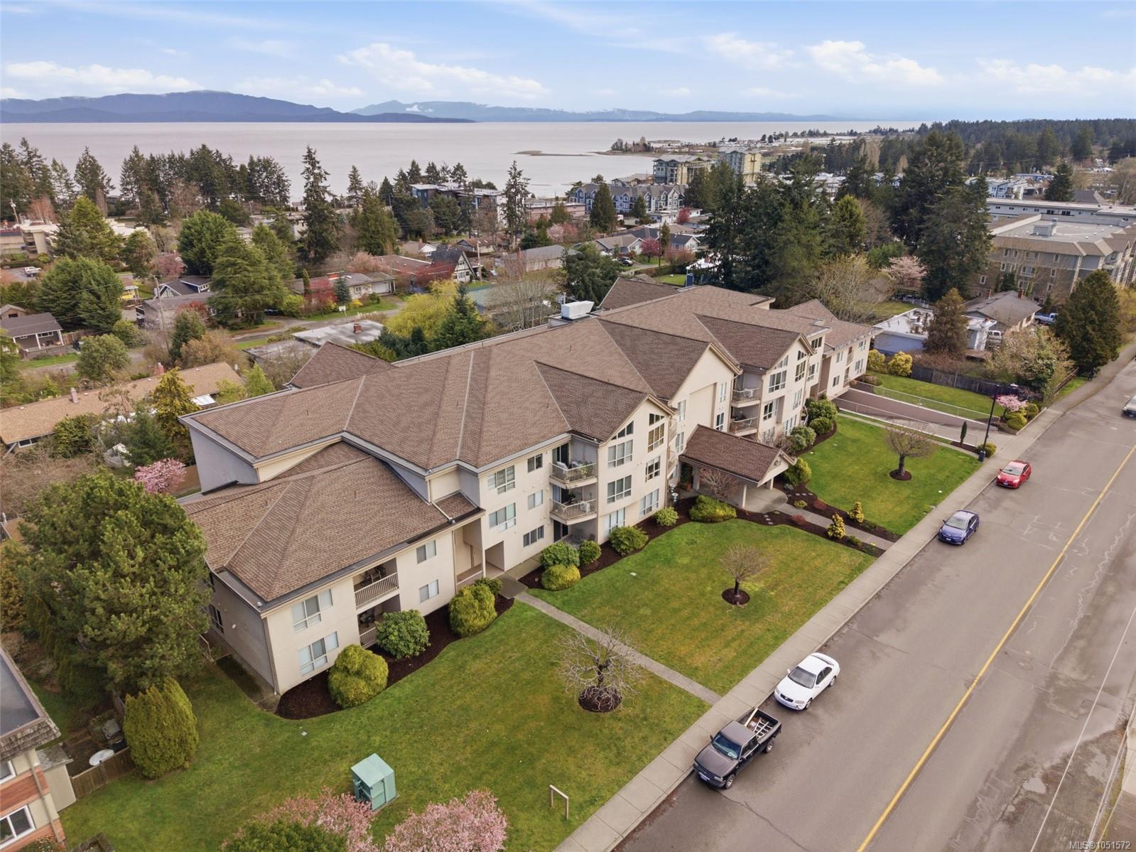 335 Hirst Ave, Parksville