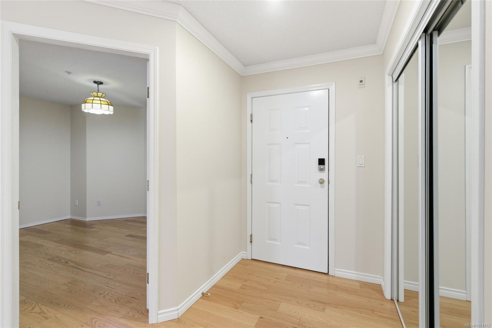 106-335 Hirst Ave — listing photo 9 of 42