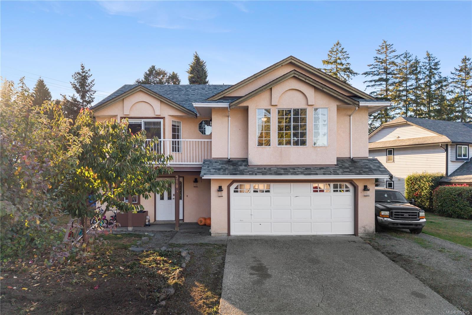 3104 Laurel Grove — listing photo 2 of 46