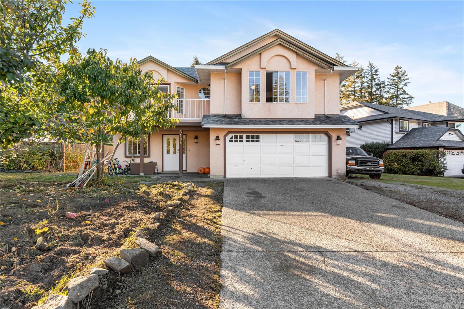 3104 Laurel Grove — listing photo 3 of 46