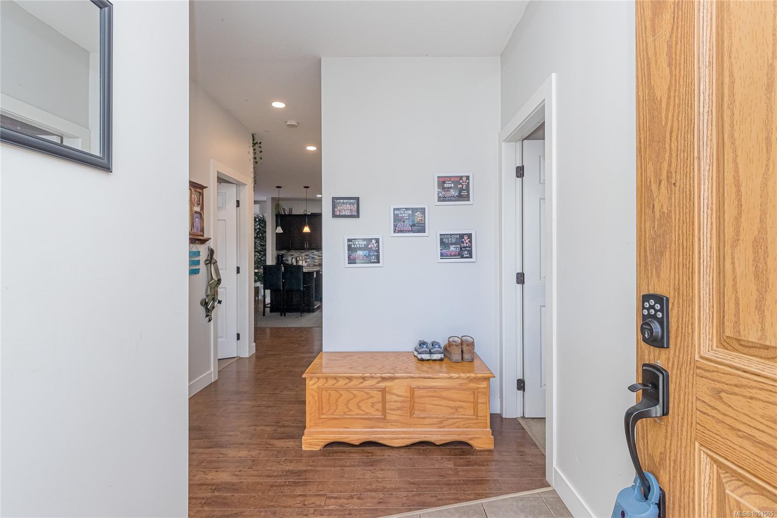 2250 Meredith Rd — listing photo 8 of 43