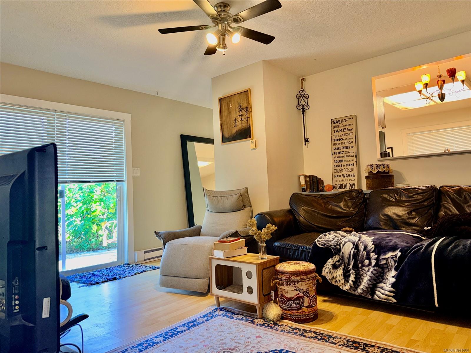 940 5th Ave — listing photo 10 of 23