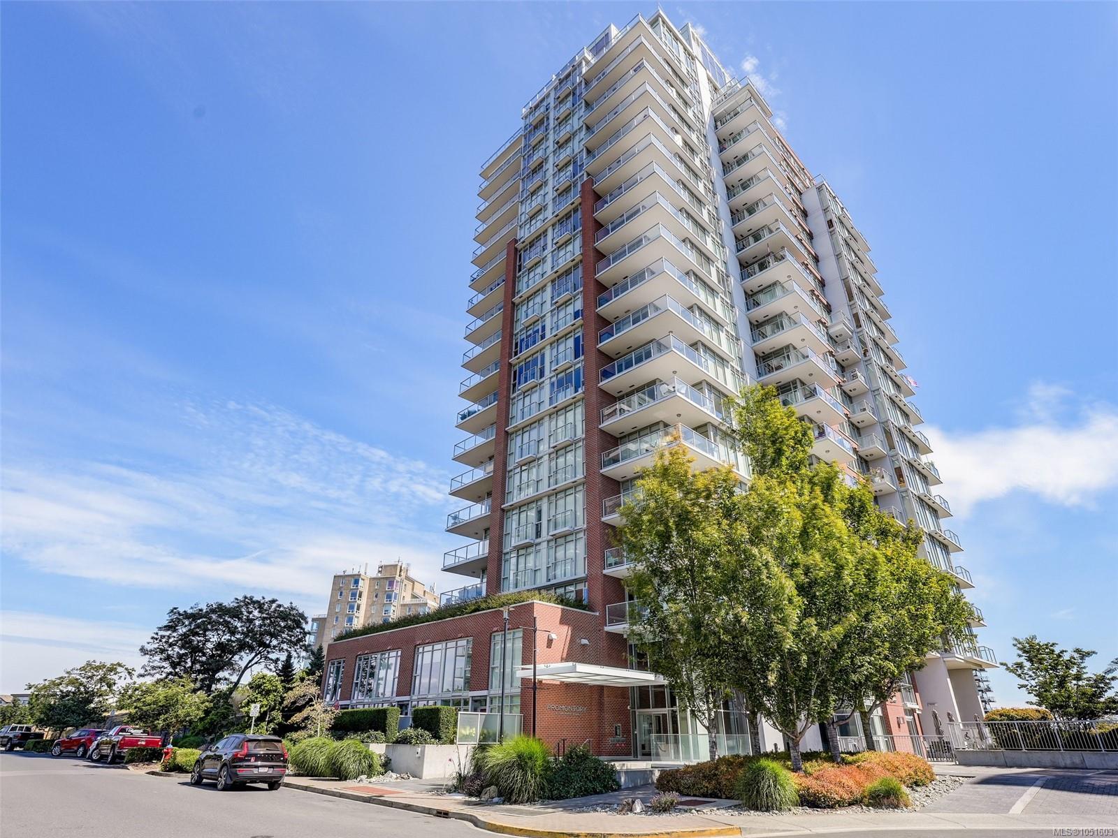 1207-83 Saghalie Rd — listing photo 3 of 27