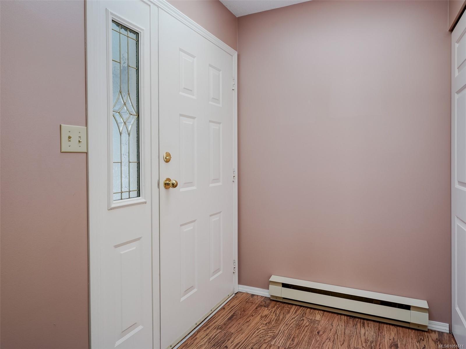 1867 Deborah Dr — listing photo 12 of 28