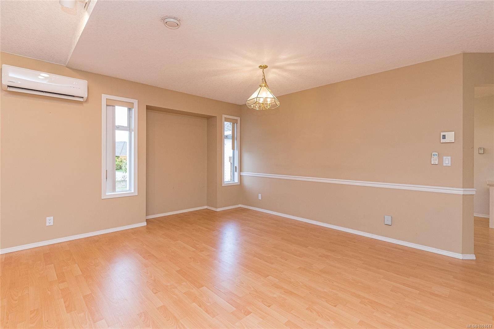 2674 Tamara Dr — listing photo 12 of 56