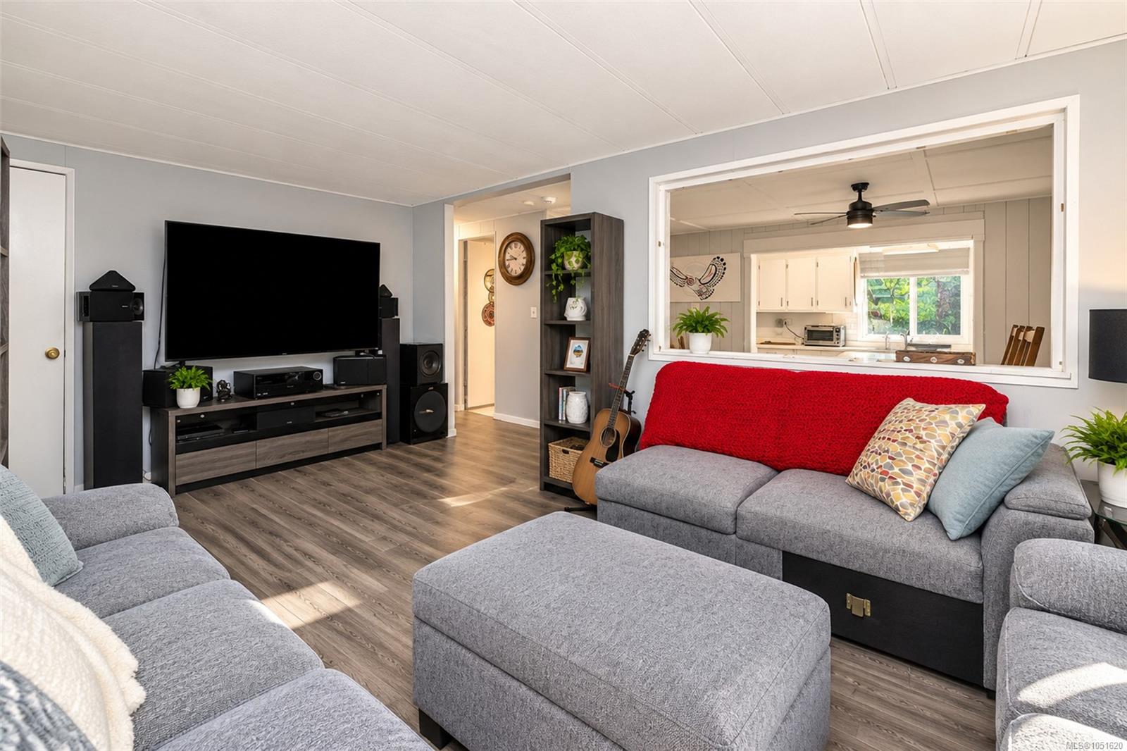 13-5838 Blythwood Rd — listing photo 12 of 34