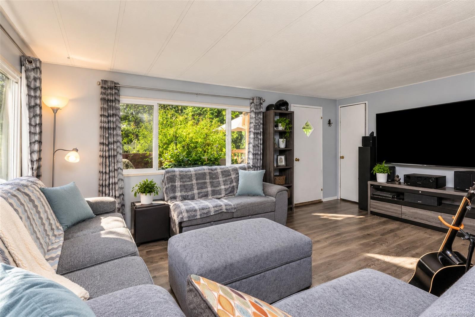13-5838 Blythwood Rd — listing photo 13 of 34