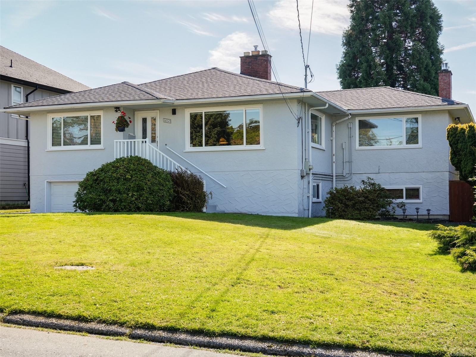 1715 Cedar Ave — listing photo 2 of 30