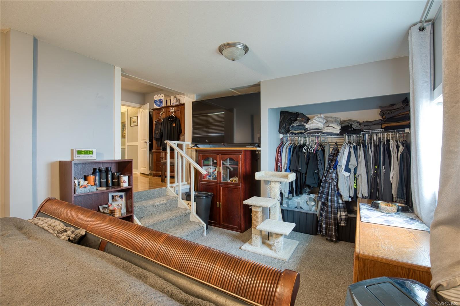 543 Bradley St — listing photo 12 of 39