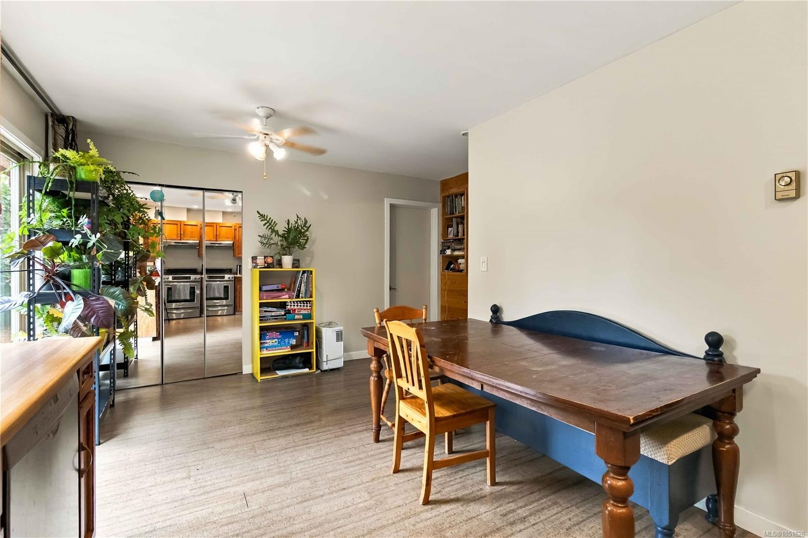 2778 Kingswood Rd — listing photo 13 of 44