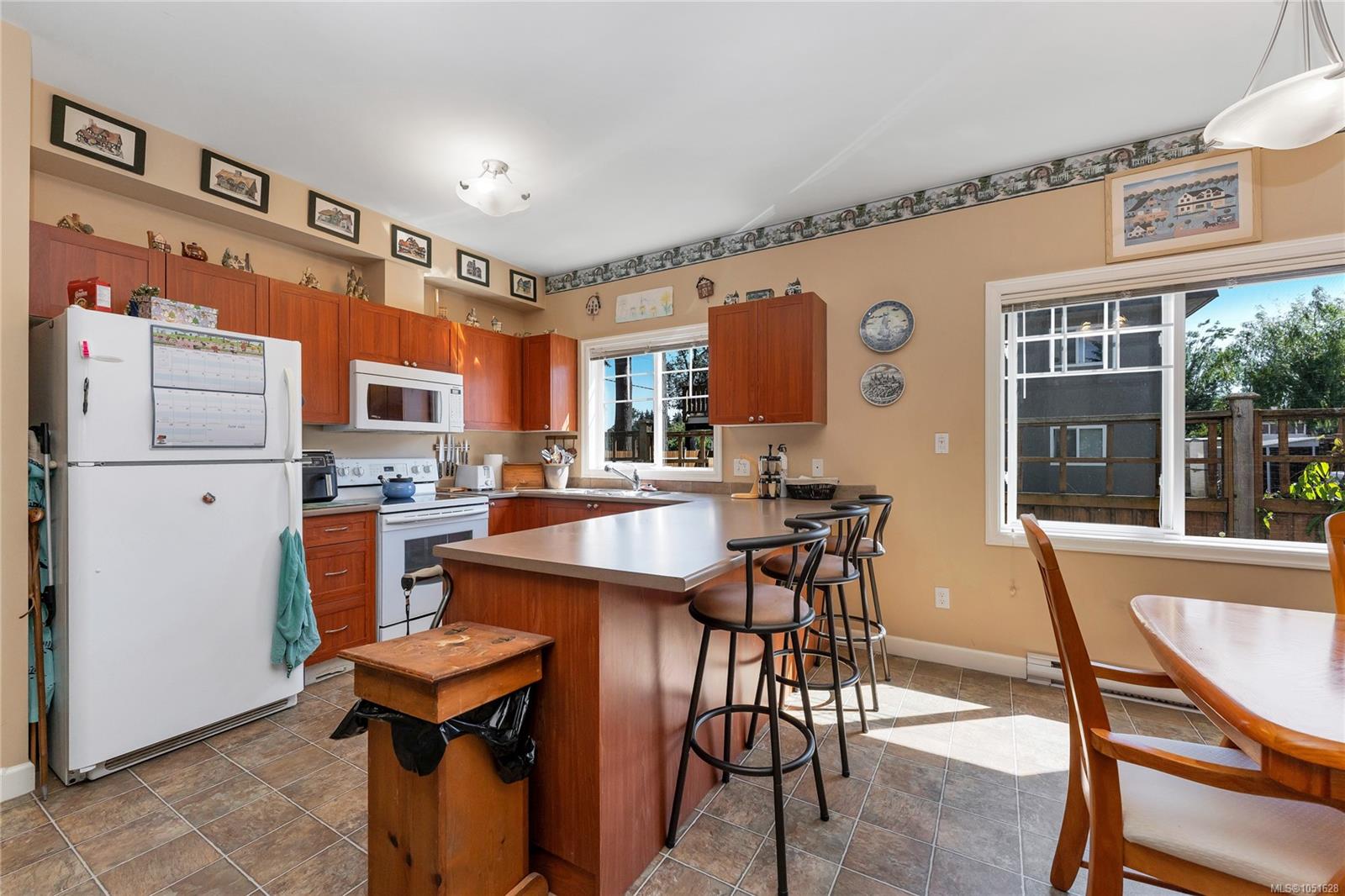100-2744 Matson Rd — listing photo 4 of 31