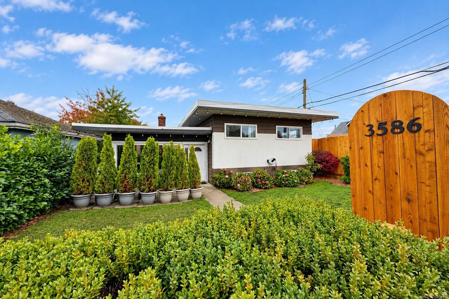 3586 10th Ave — listing photo 2 of 32