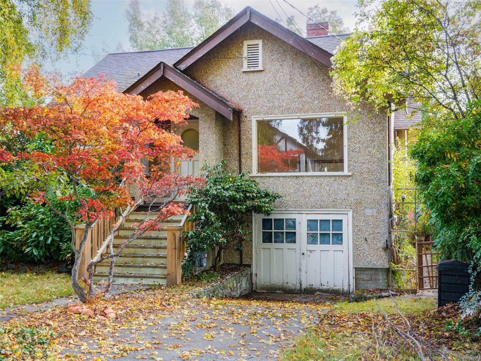 667 St. Patrick St — listing photo 2 of 38