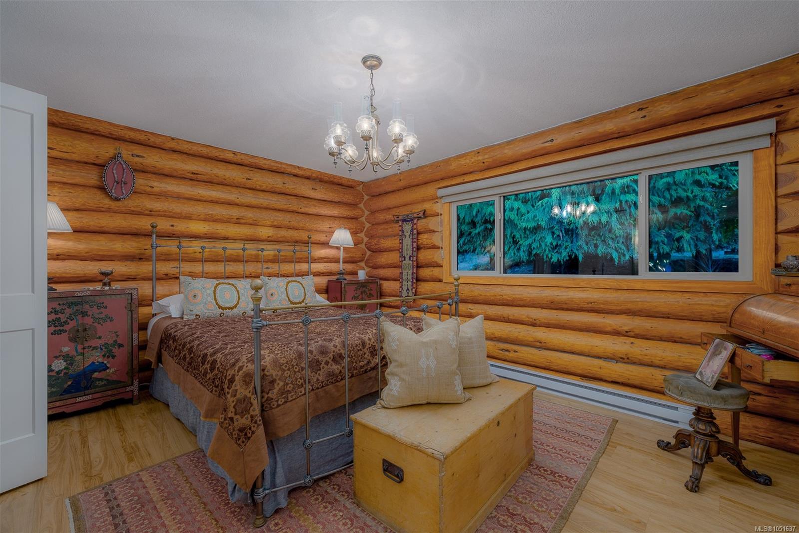 1388 Reef Rd — listing photo 9 of 50