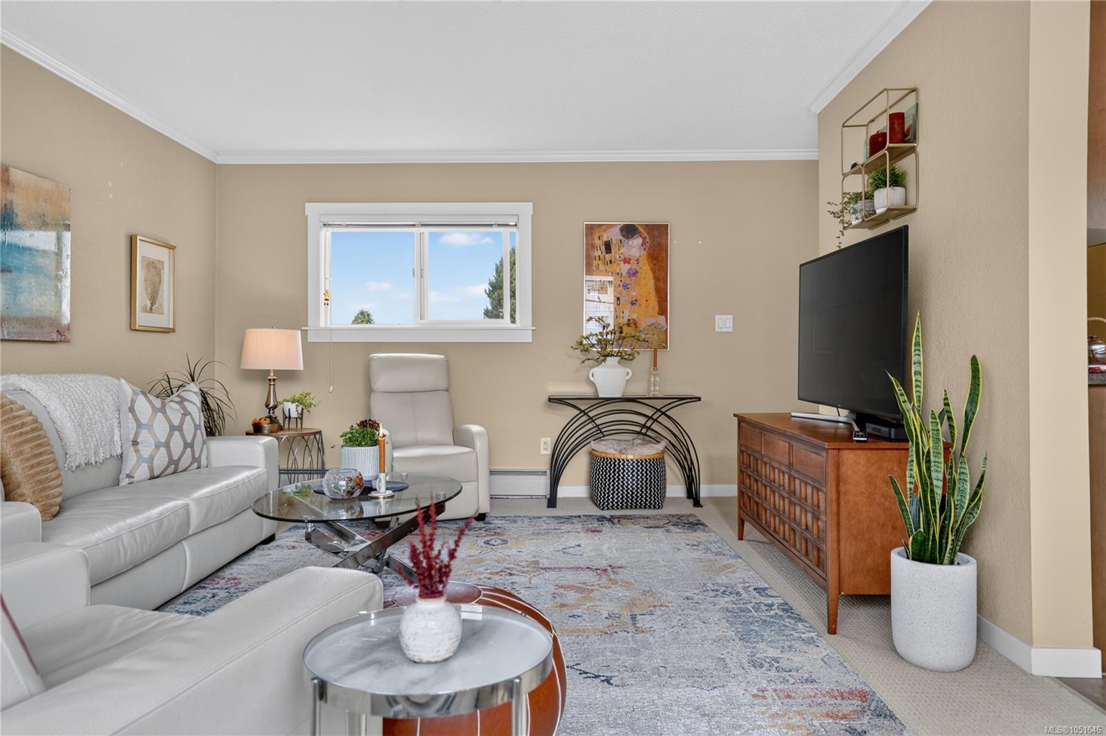 202-255 Hirst Ave — listing photo 5 of 37