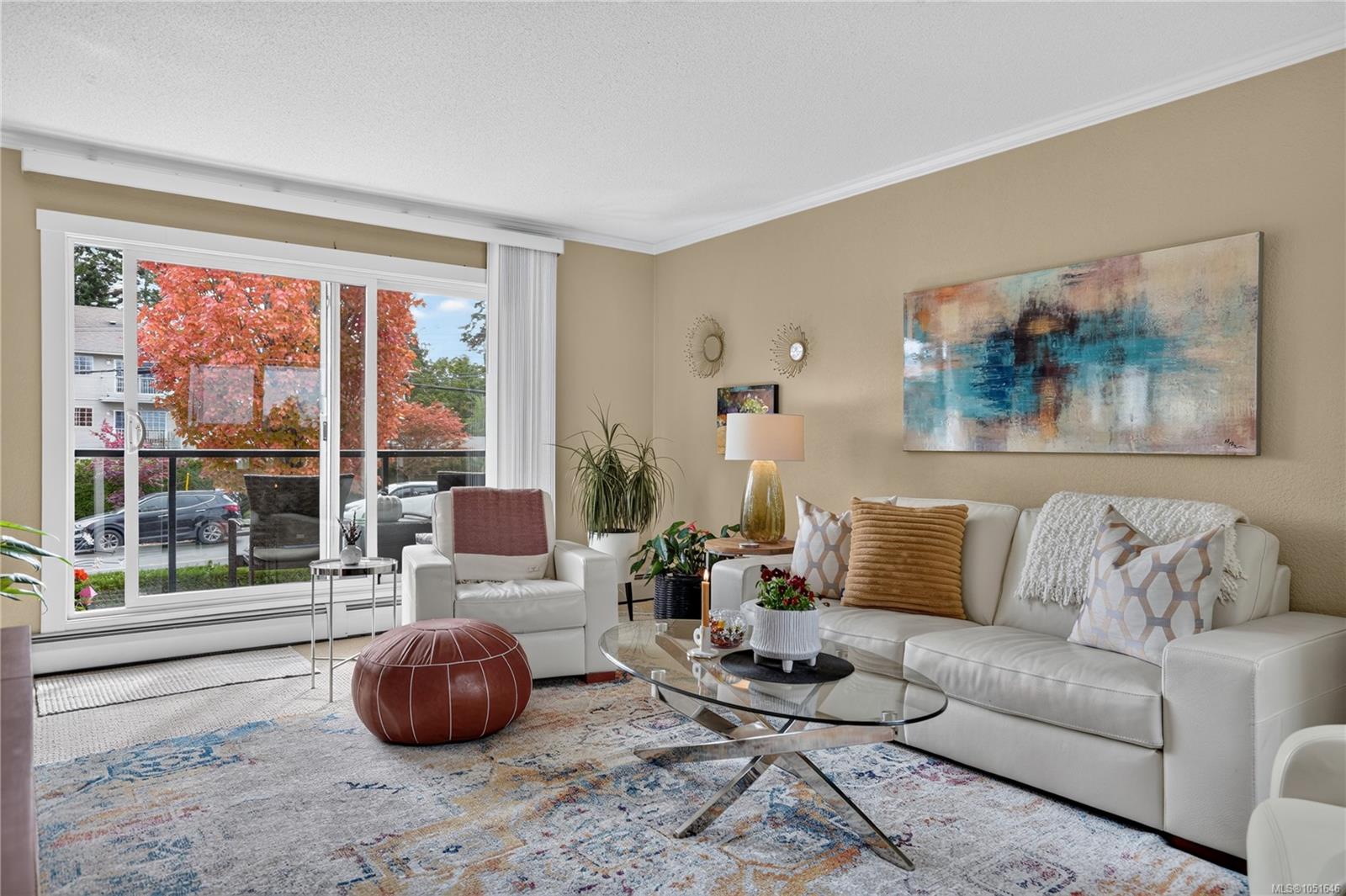 202-255 Hirst Ave — listing photo 6 of 37