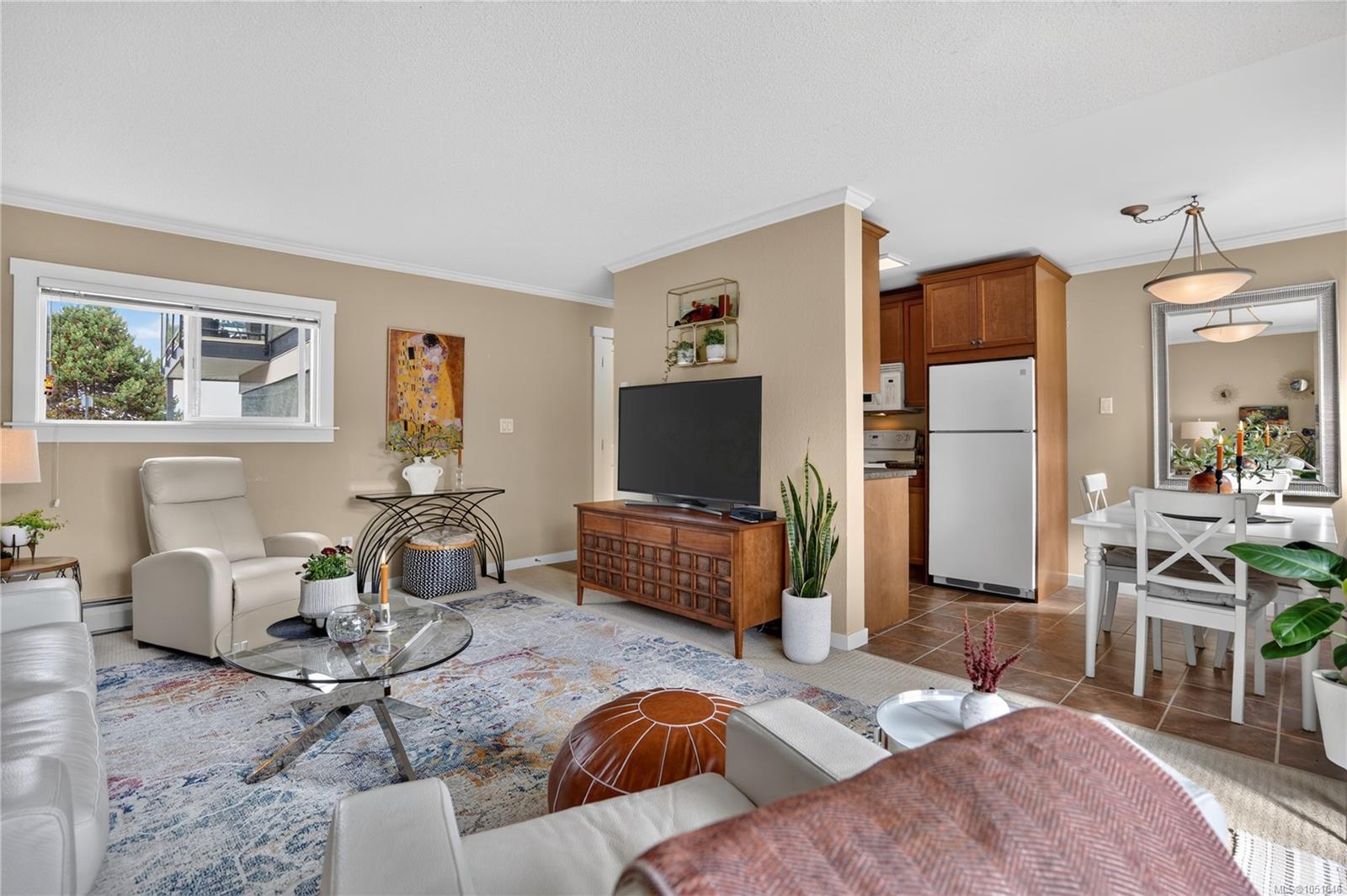 202-255 Hirst Ave — listing photo 9 of 37