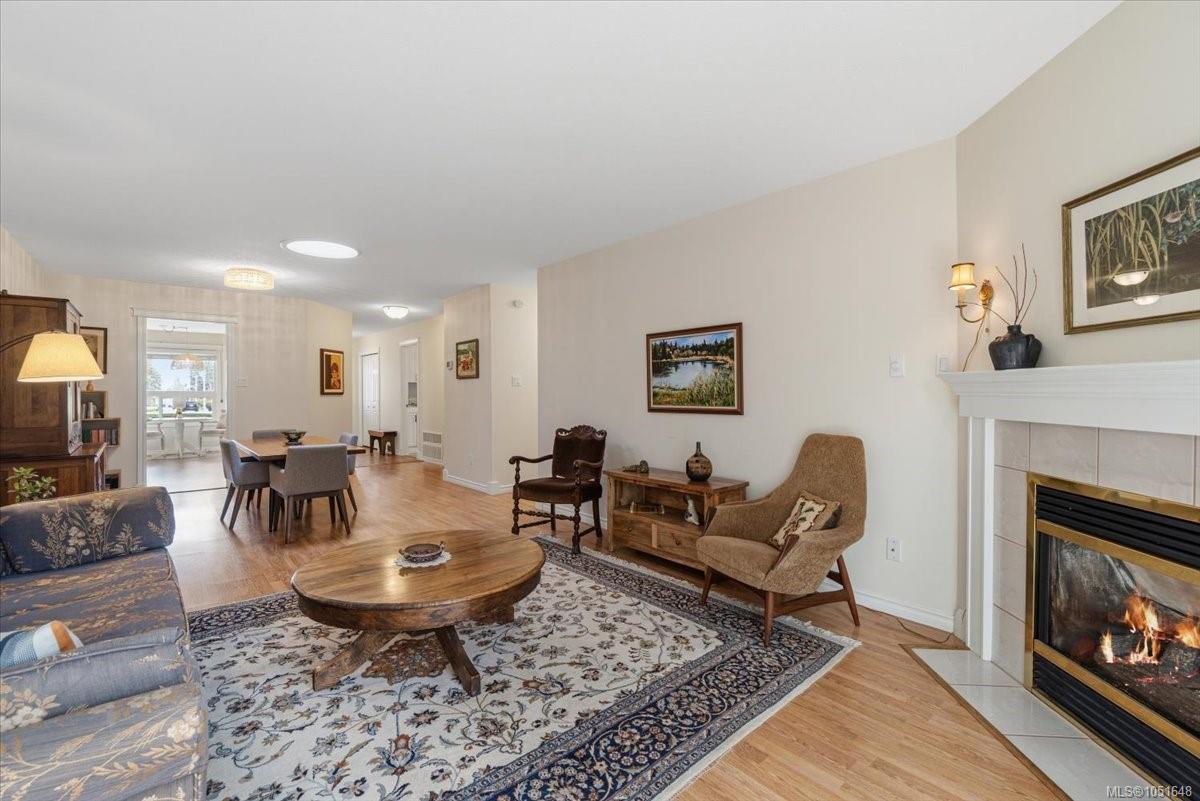 106-240 Stanford Ave — listing photo 5 of 32