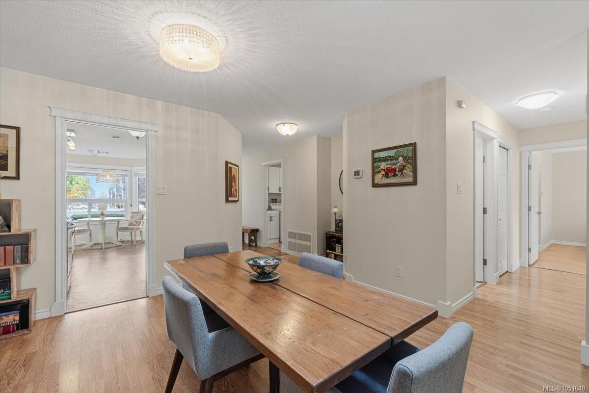 106-240 Stanford Ave — listing photo 6 of 32