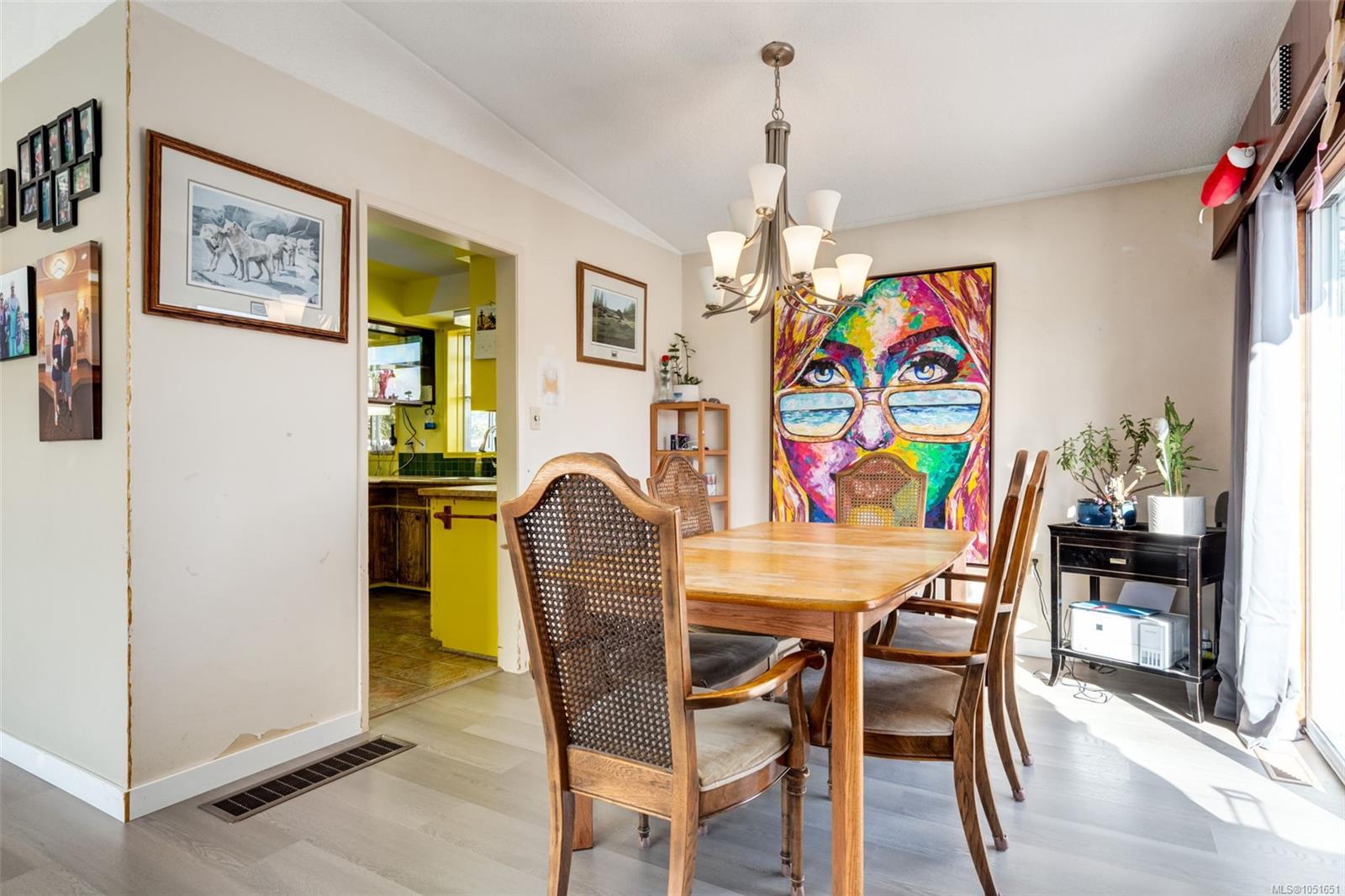 2895 Josephine St — listing photo 10 of 99