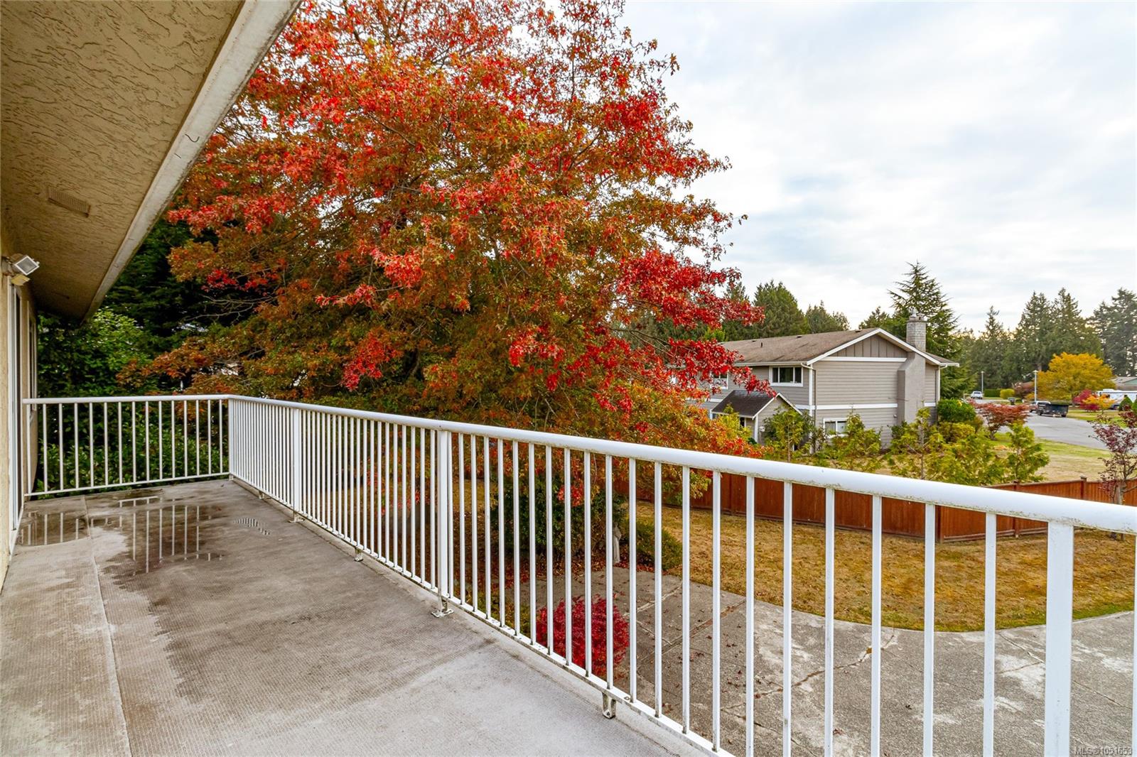 7956 Arthur Dr — listing photo 13 of 67