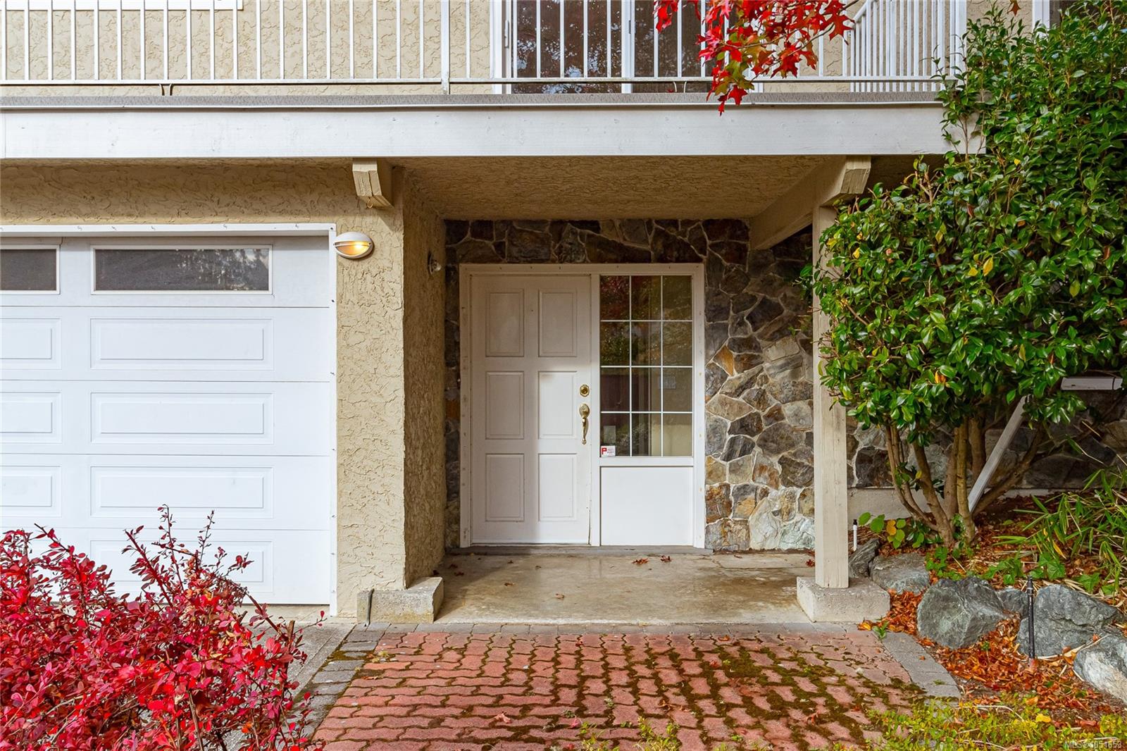 7956 Arthur Dr — listing photo 5 of 67
