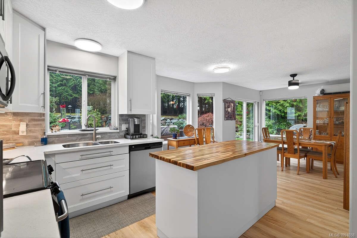 1136 Corcan Rd photo 2