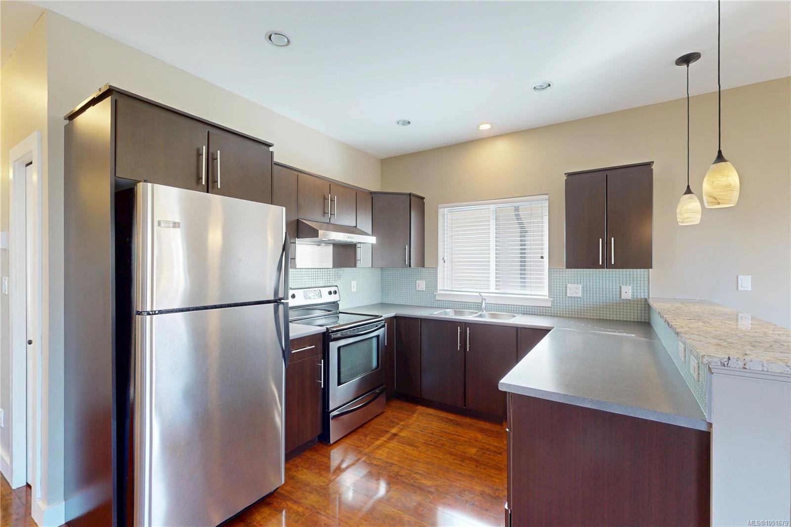 1205 Parkdale Creek Gdns — listing photo 12 of 45
