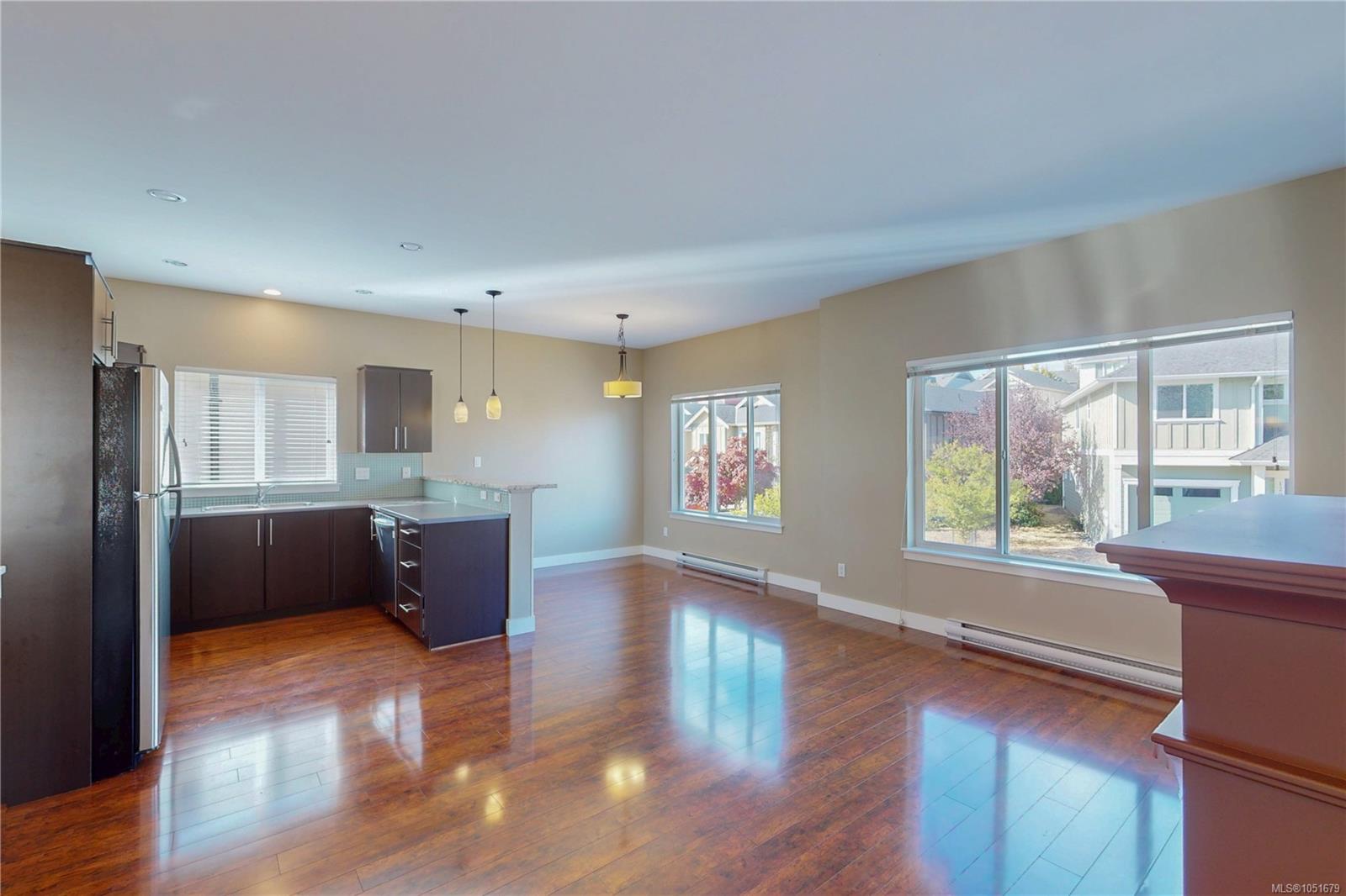 1205 Parkdale Creek Gdns — listing photo 13 of 45