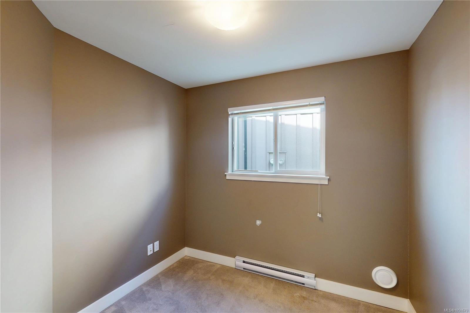 1205 Parkdale Creek Gdns — listing photo 6 of 45