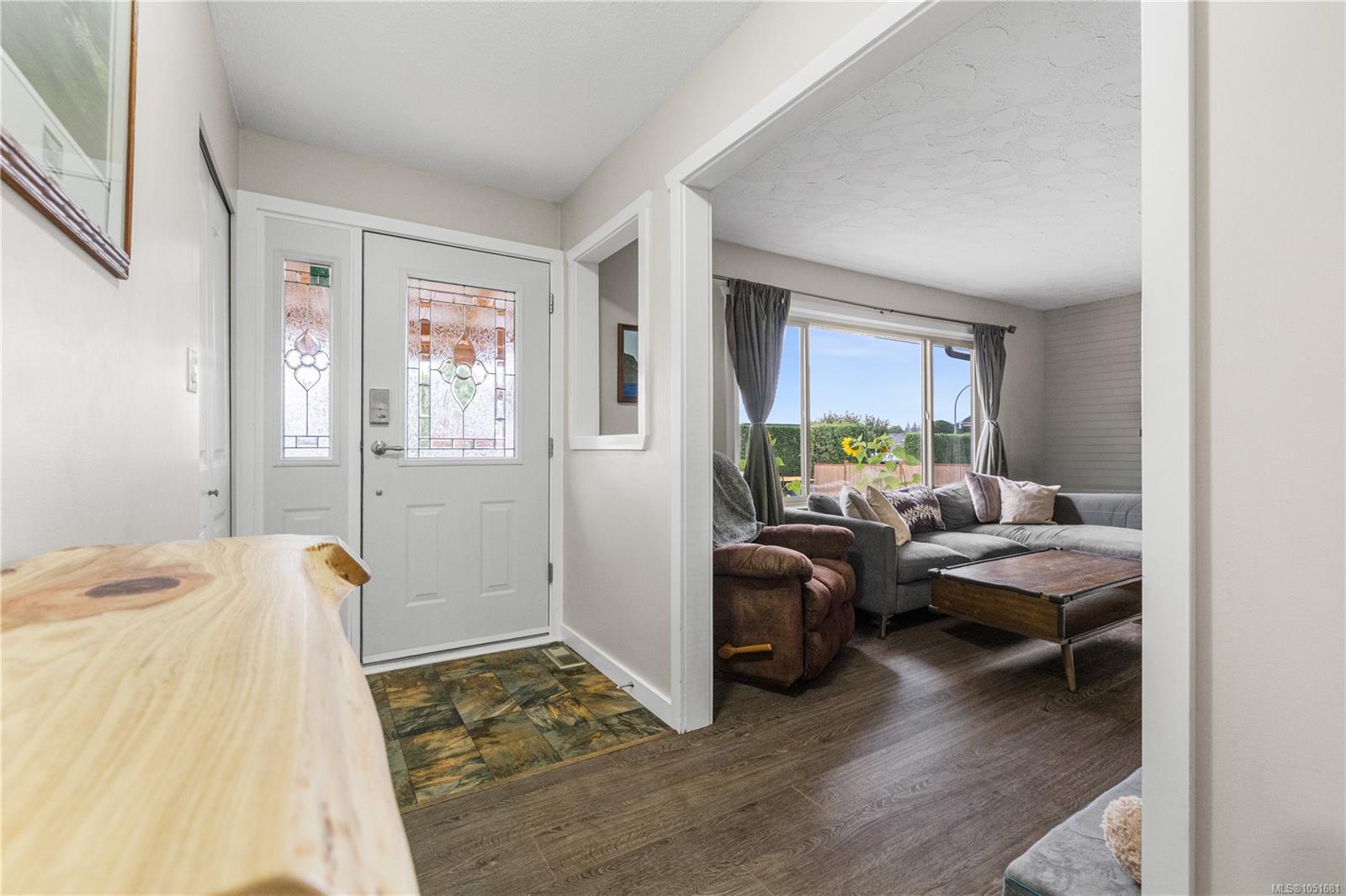 2170 Alder St — listing photo 6 of 34