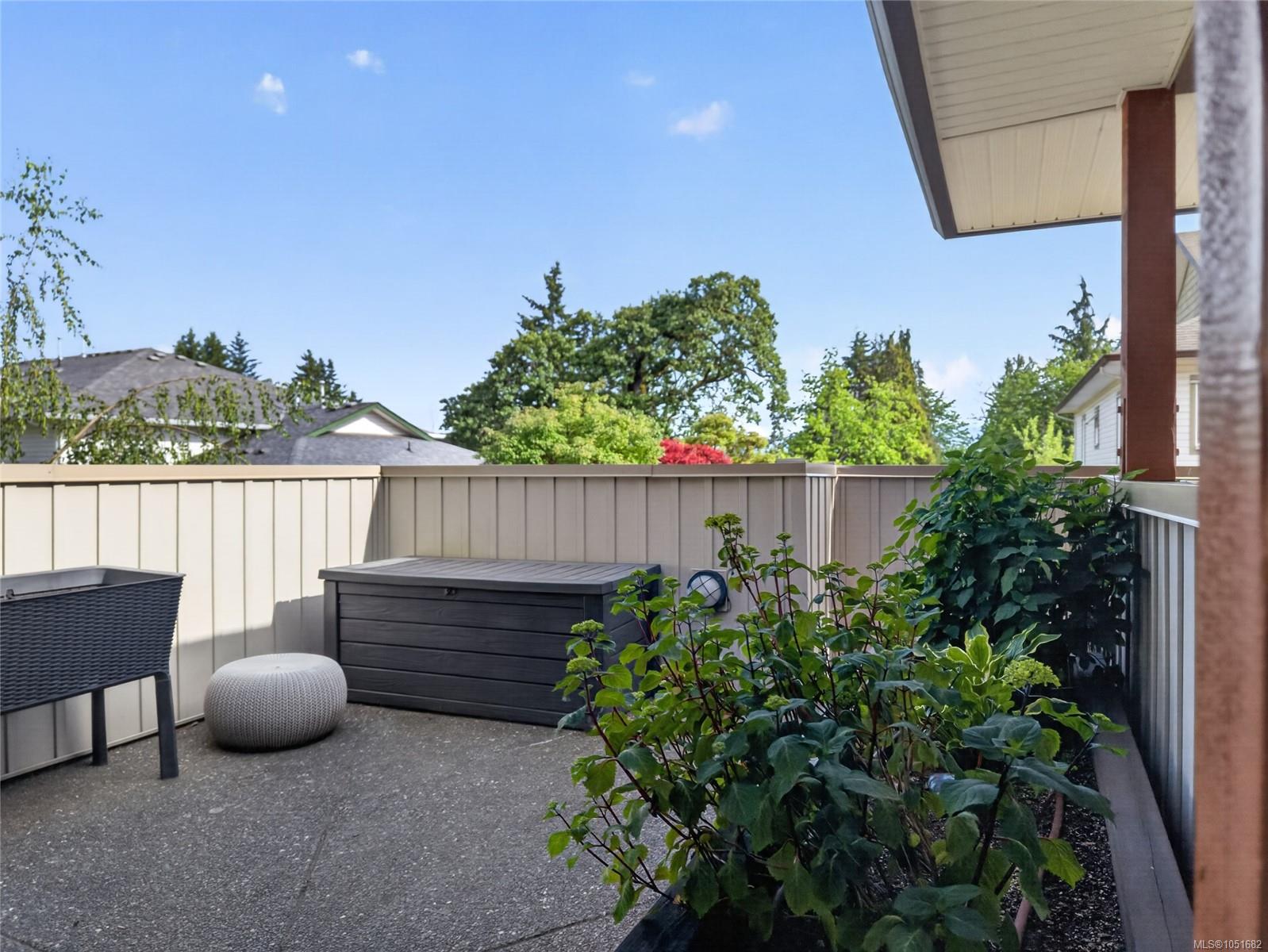 413-930 Braidwood Rd — listing photo 4 of 27