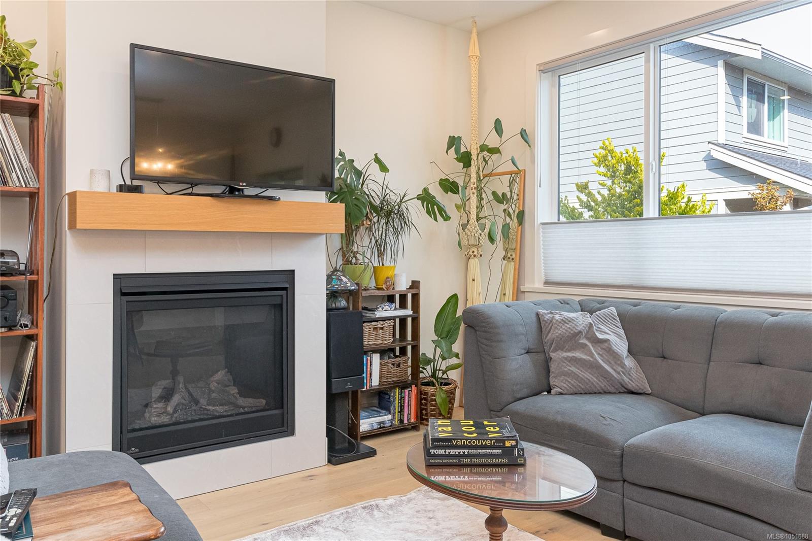 3197 Fifth St — listing photo 8 of 46