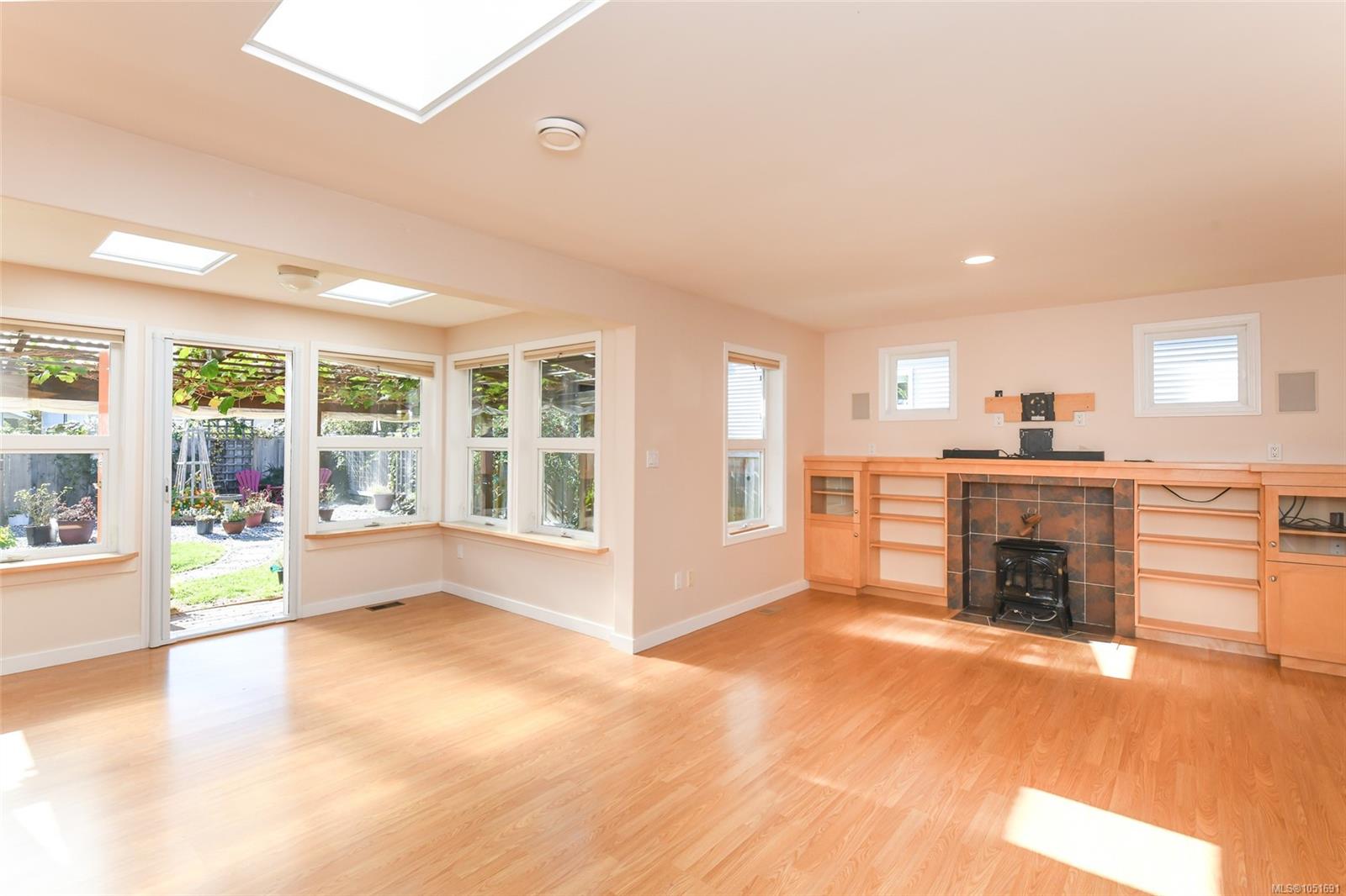 2849 Penrith Ave photo 5