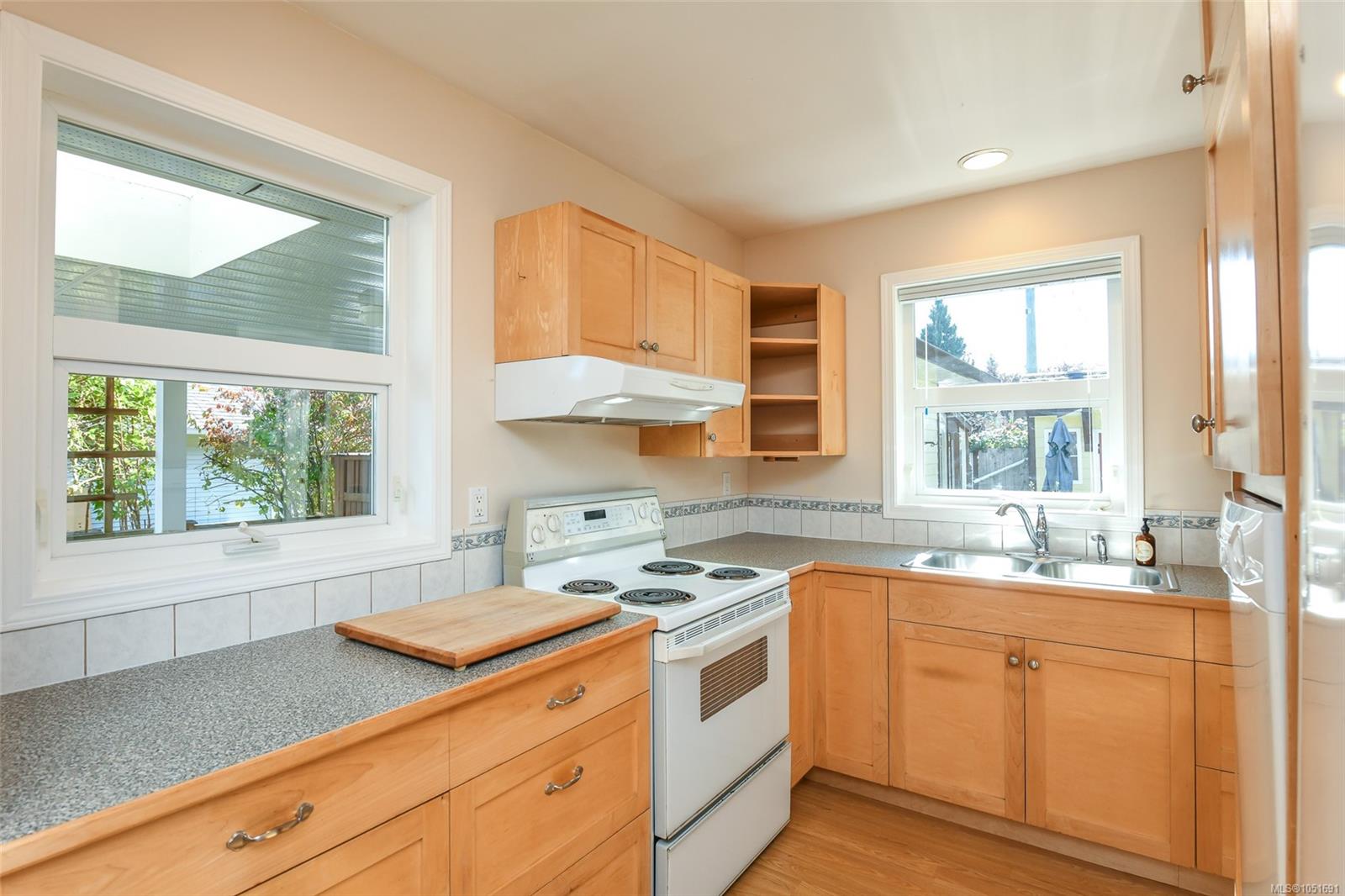 2849 Penrith Ave photo 7