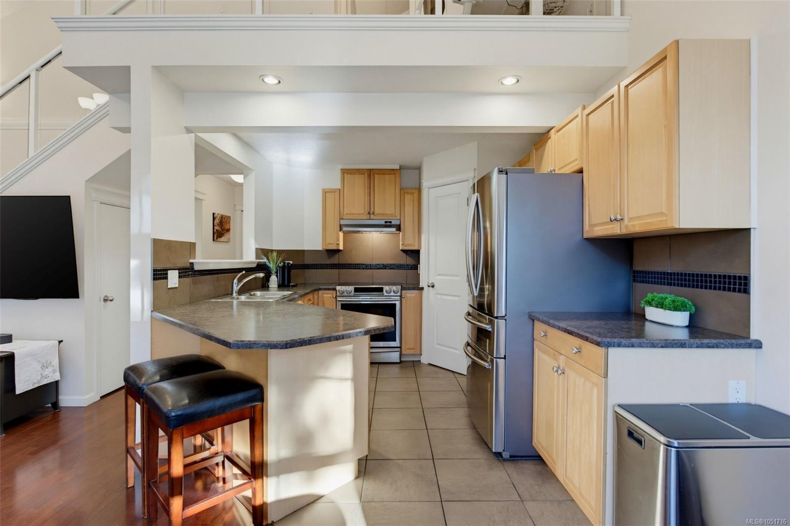 207-791 Station Ave — listing photo 12 of 42