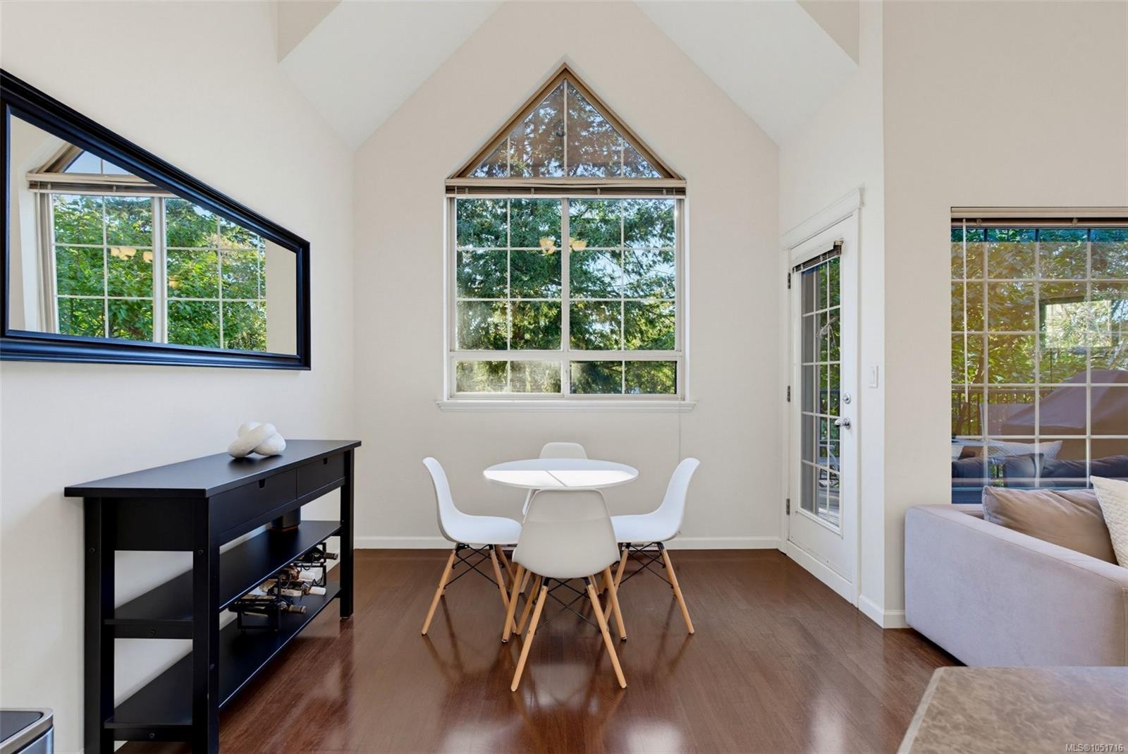207-791 Station Ave — listing photo 6 of 42