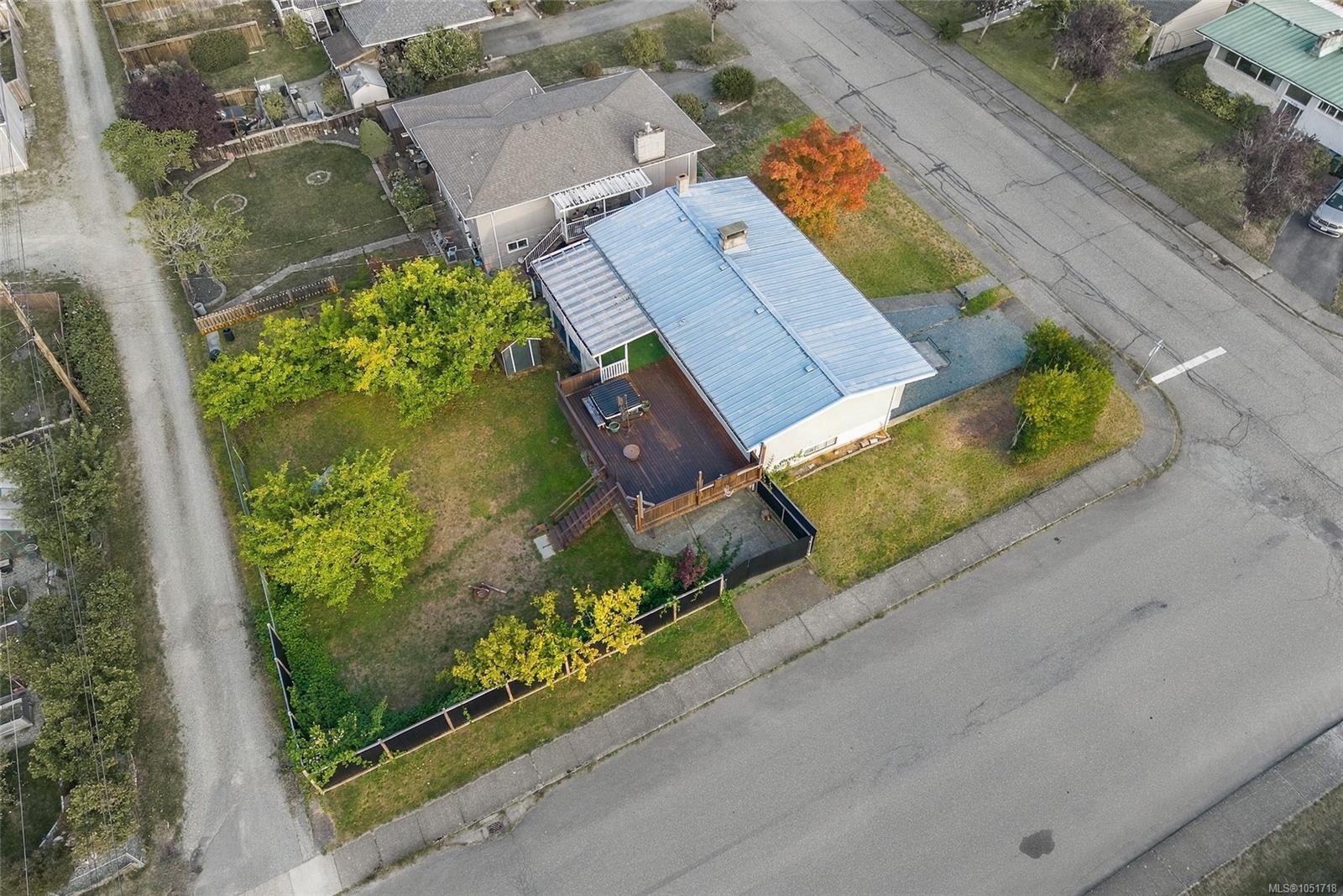 3795 Michigan Rd — listing photo 5 of 37