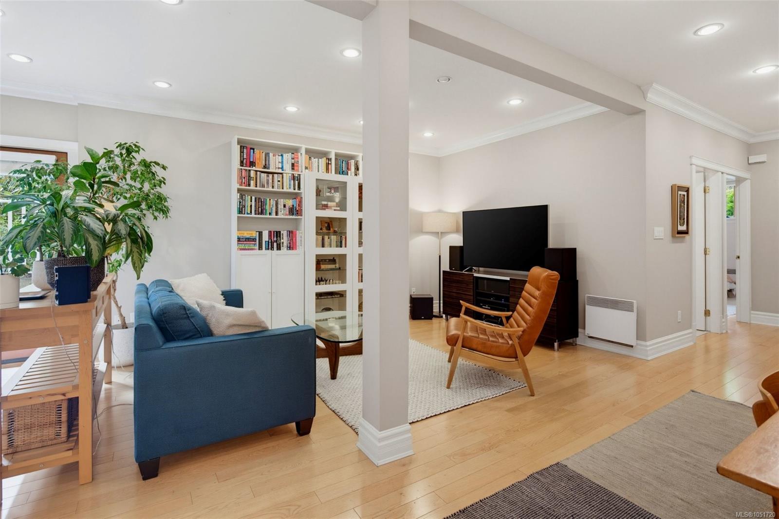 1-1200 Richardson St — listing photo 5 of 40