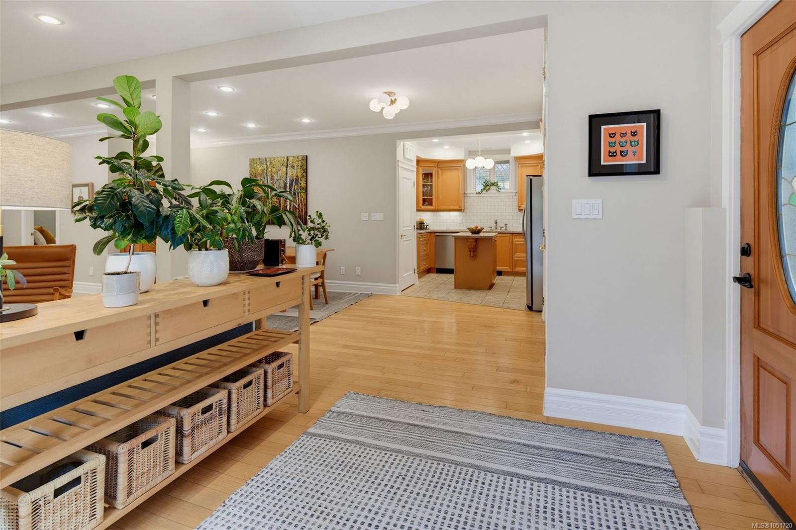 1-1200 Richardson St — listing photo 9 of 40