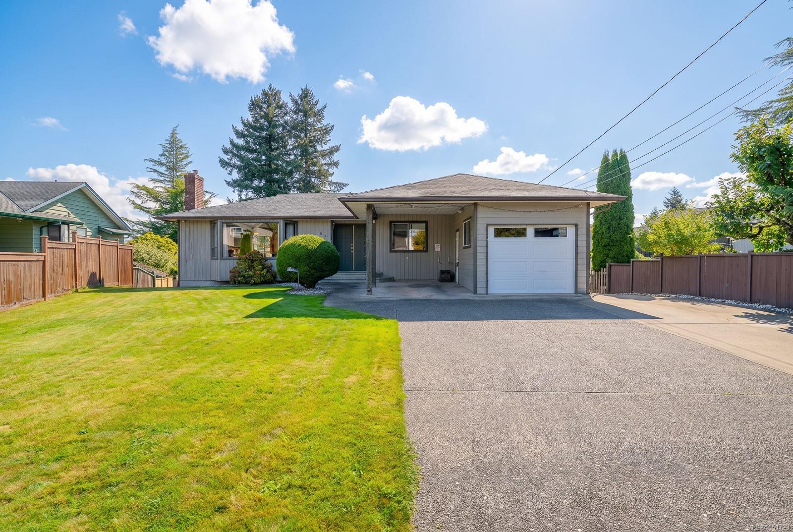 551 Birch St — listing photo 3 of 86