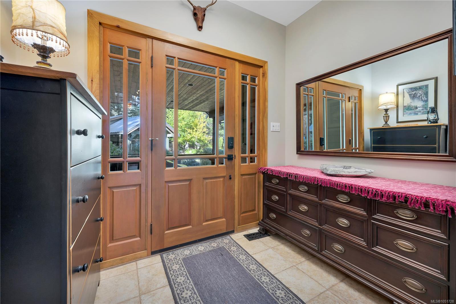 2575 Coho Dr — listing photo 6 of 44